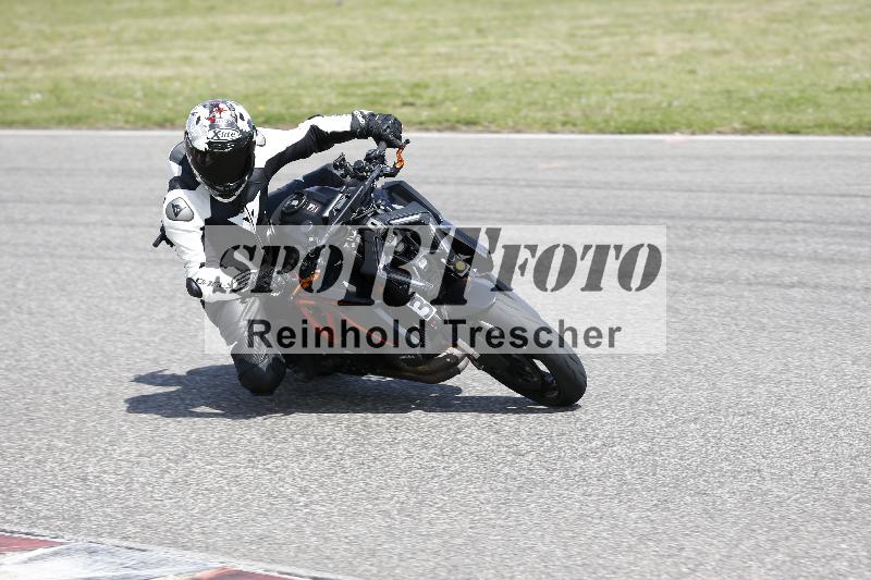 Archiv-2025/09 22.04.2025 Cornu Master School ADR/rot-rouge/38